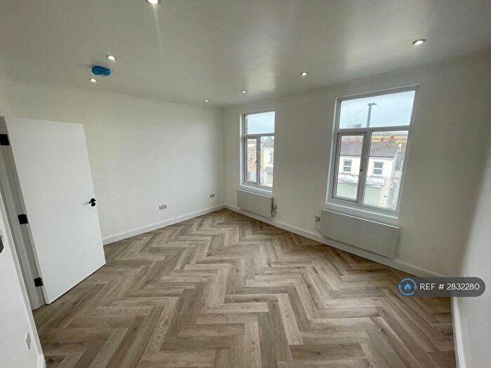 2 Bedroom Flat To Rent In Barking Road, London, E13