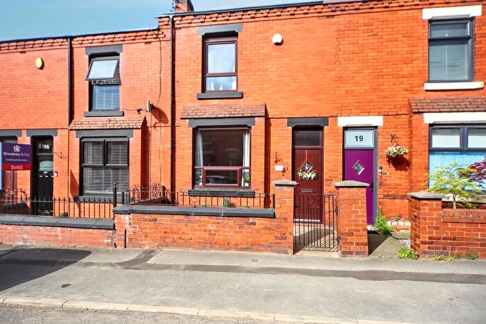 3 Bedroom Terraced House For Sale In Kimberley Street, Wigan, WN6