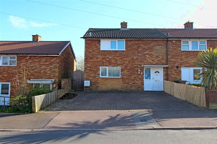 2 Bedroom End Of Terrace House To Rent In Elm Walk, Stevenage, SG2