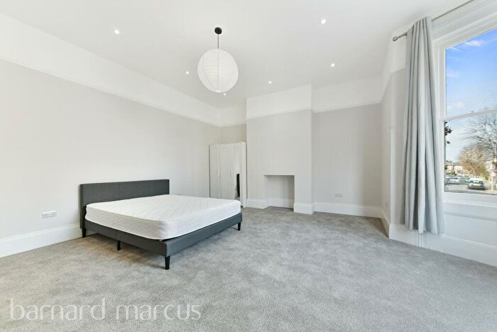 2 Bedroom Apartment To Rent In St. James Road, Surbiton, KT6