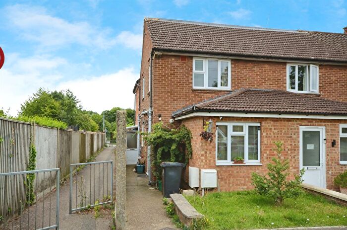 3 Bedroom End Of Terrace House For Sale In Collyer Road, London Colney, St. Albans, AL2