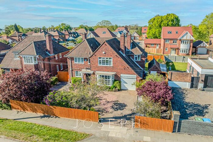 4 Bedroom Detached House For Sale In Valley Road, Ipswich, IP1