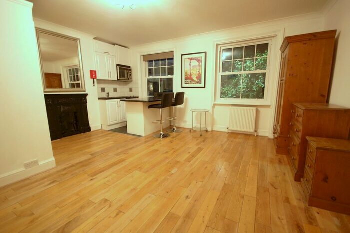 Studio To Rent In Chiswick High Road, Chiswick, W4