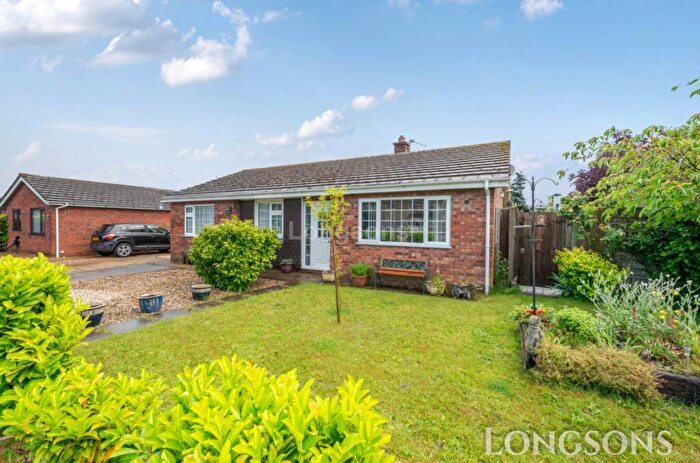 3 Bedroom Detached Bungalow For Sale In Longmeadow Close, Griston, IP25