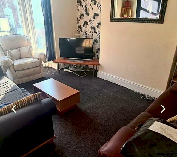 4 Bedroom Terraced House To Rent In Ashville Terrace, Leeds, West Yorkshire, LS6
