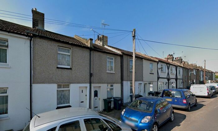 2 Bedroom Detached House To Rent In Charles Street, Greenhithe, Kent DA9