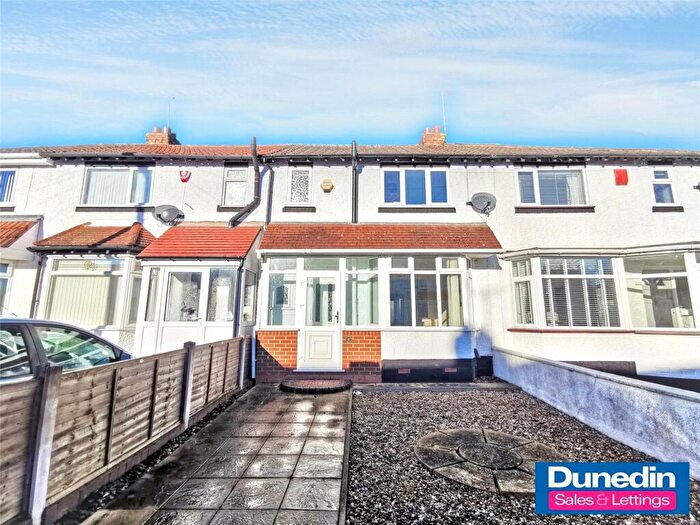 3 Bedroom Semi-Detached House To Rent In Kineton Road, Rubery, Rednal, Birmingham, B45