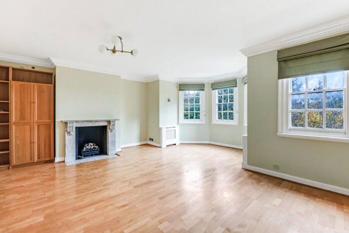 3 Bedroom Flat To Rent In Wedderburn Road, Hampstead, NW3