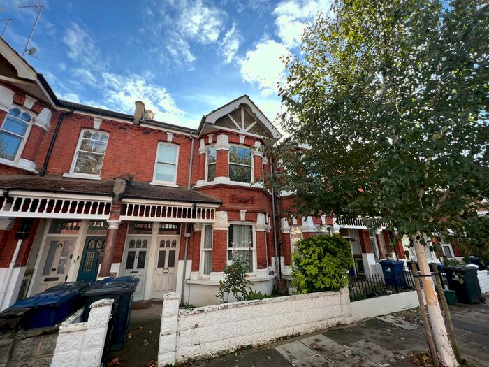 4 Bedroom Maisonette To Rent In Valetta Road, London, W3