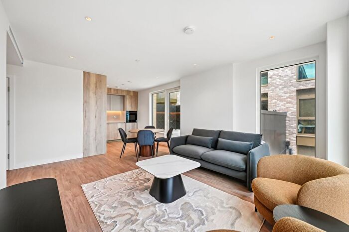 2 Bedroom Flat To Rent In Oval Village, Woodall Way, London, SE11