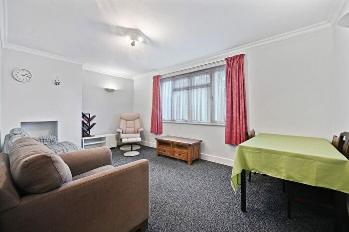 1 Bedroom Flat To Rent In Grange Park, London, W5