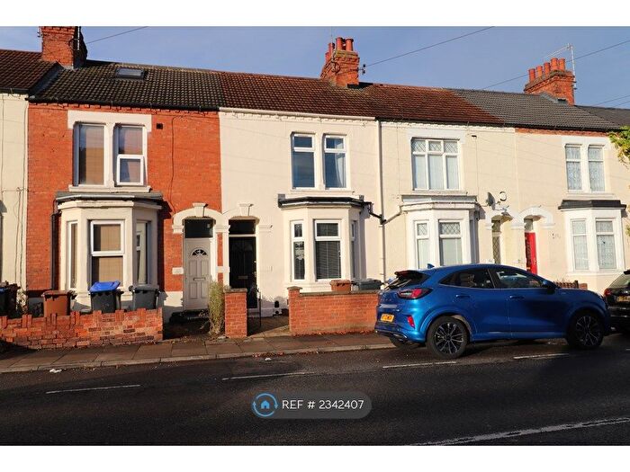 2 Bedroom Terraced House To Rent In Rothersthorpe Road, Northampton, NN4