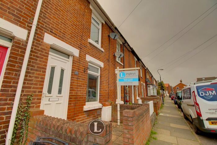 3 Bedroom Terraced House To Rent In Albion Grove, Colchester, CO2