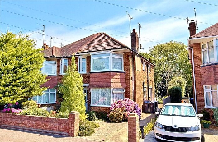 2 Bedroom Flat To Rent In Bruce Avenue, Worthing, West Sussex, BN11