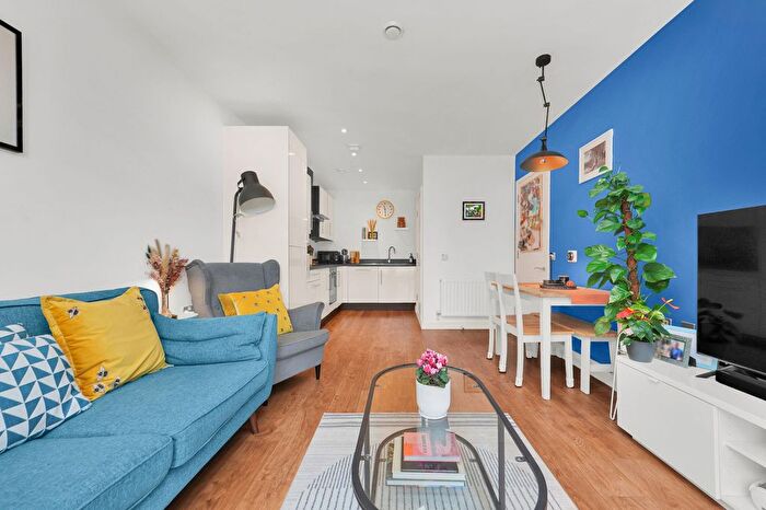 1 Bedroom Flat For Sale In Rick Roberts Way, Stratford, E15