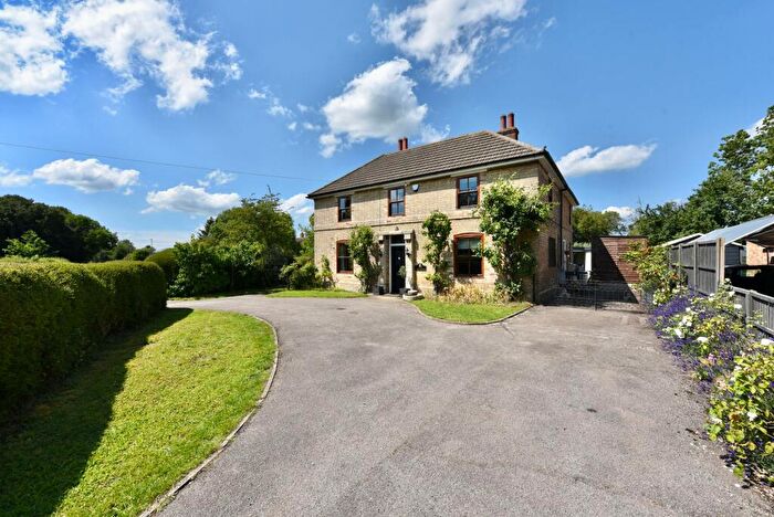 4 Bedroom Detached House For Sale In The Green, Eltisley, PE19
