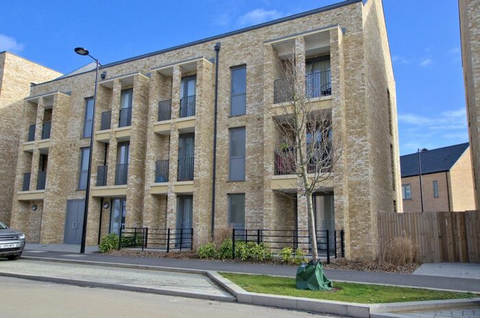 2 Bedroom Flat To Rent In Osprey Drive, Trumpington, Cambridge, CB2