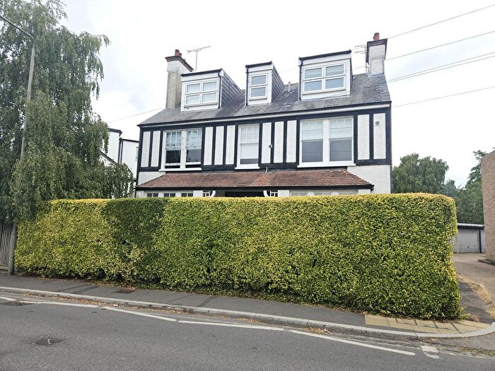 1 Bedroom Flat For Sale In The Avenue, Barnet, EN5