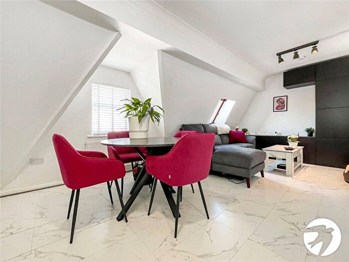 1 Bedroom Flat For Sale In Cecil Avenue, Rochester, Kent, ME2