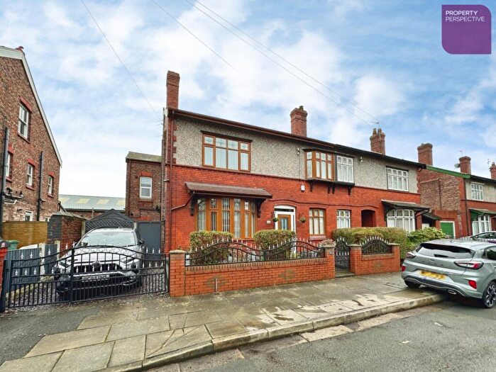 4 Bedroom Semi Detached House For Sale In Osterley Gardens, Liverpool, L9