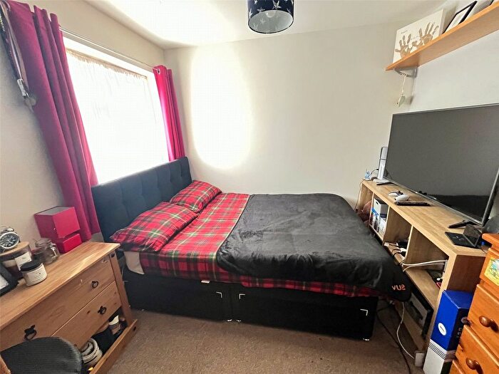 3 Bedroom Terraced House For Sale In Drake Close, Daventry, Northamptonshire, NN11