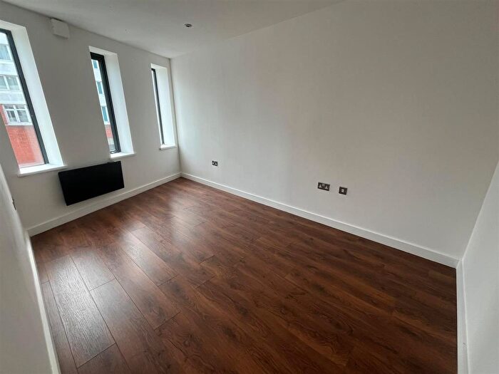 2 Bedroom Apartment To Rent In Carlton Square, Carlton, Nottingham, NG4