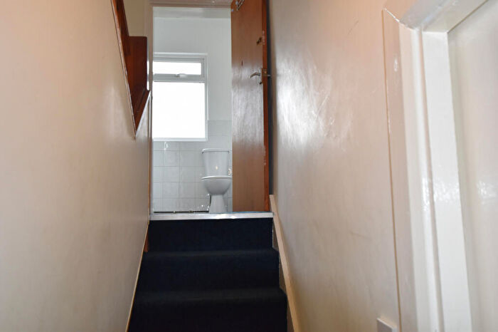 2 Bedroom Flat To Rent In Iffley Road, Oxford, OX4
