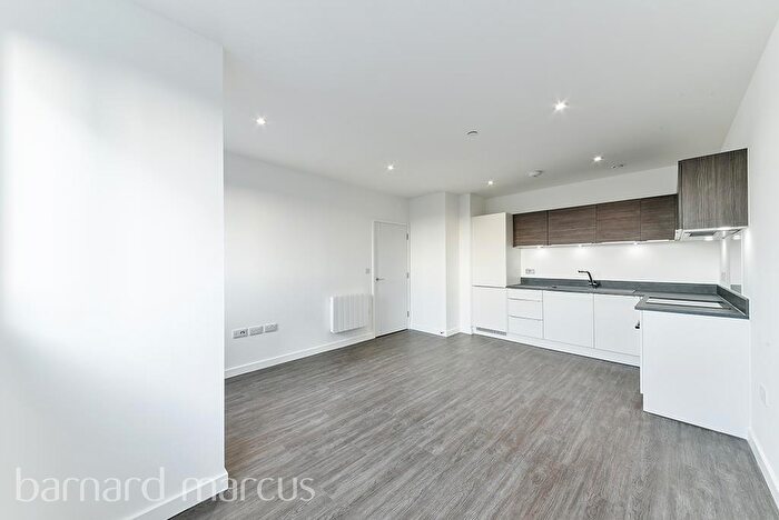 1 Bedroom Flat To Rent In High Road, Whetstone, N20