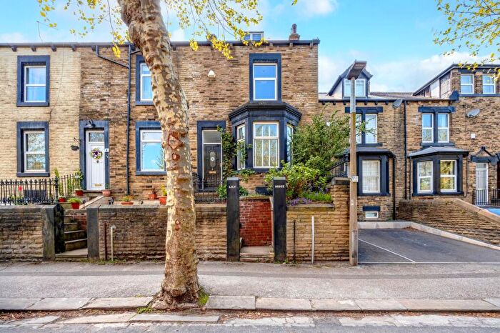 3 Bedroom Terraced House For Sale In Longman Road, Barnsley, S70
