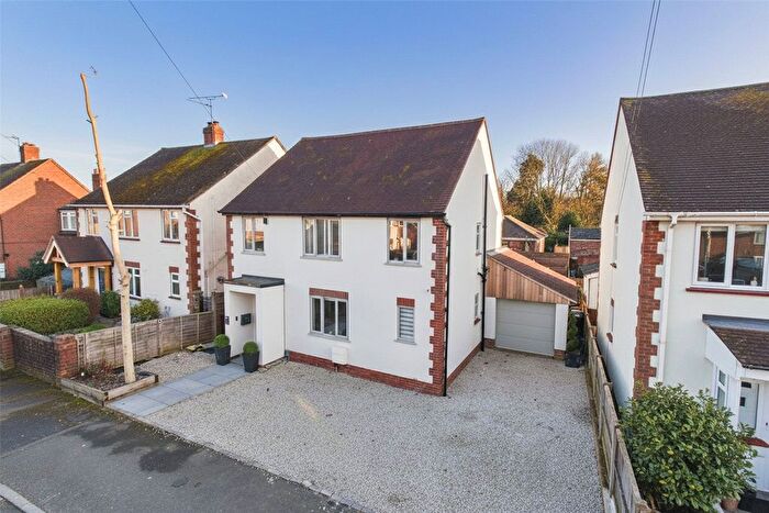 4 Bedroom Detached House For Sale In Closeworth Road, Farnborough, Hampshire, GU14