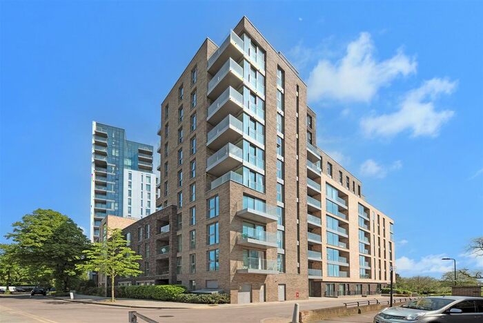 2 Bedroom Flat To Rent In Sandpiper Building, Newnton Close, London, N4