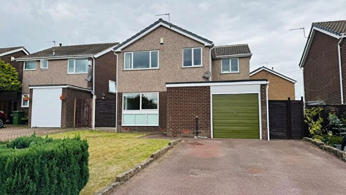 4 Bedroom Detached House For Sale In Holt Park Road, Holt Park, Adel, LS16