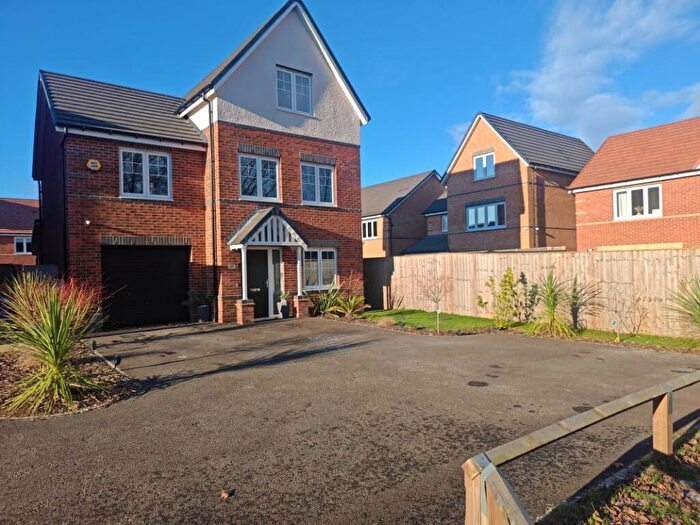 4 Bedroom Detached House For Sale In New Hills Road, Doncaster, DN2
