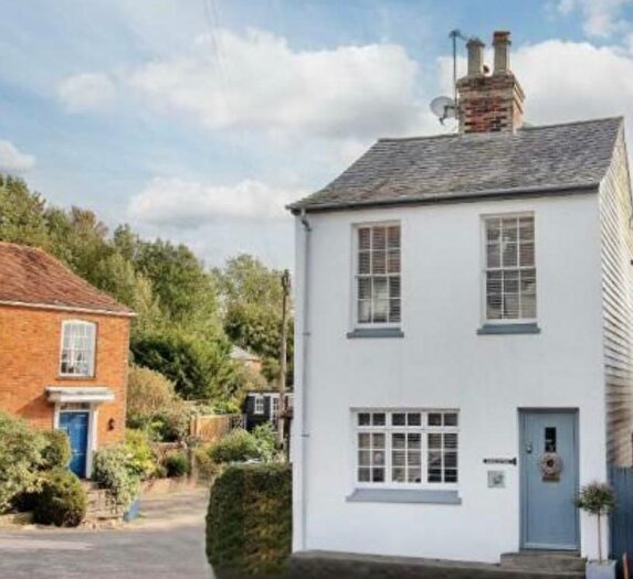 3 Bedroom Cottage To Rent In Broad Street, Sutton Valence, Maidstone, ME17