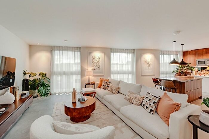 2 Bedroom Flat For Sale In Titan Court, Flower Lane, Mill Hill, NW7