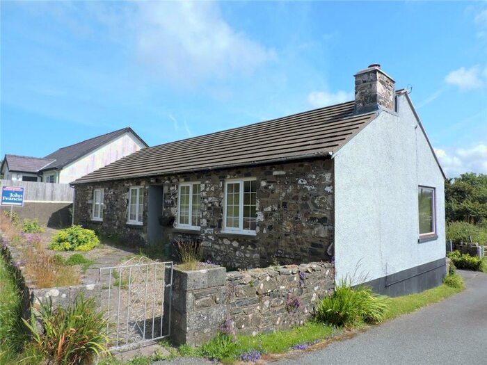 Houses for sale & to rent in SA65 9TA, Dinas Cross Fishguard