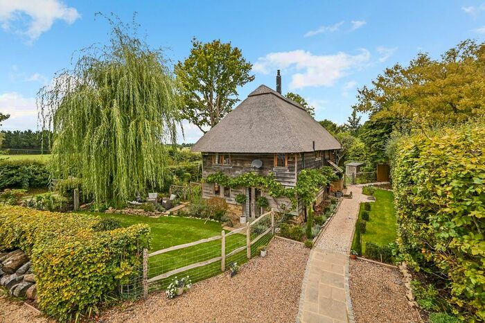 4 Bedroom Detached House For Sale In New House Lane, Pluckley, TN27