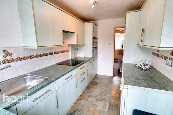 3 Bedroom End Of Terrace House For Sale In Barnwell Avenue, Leicester, LE4