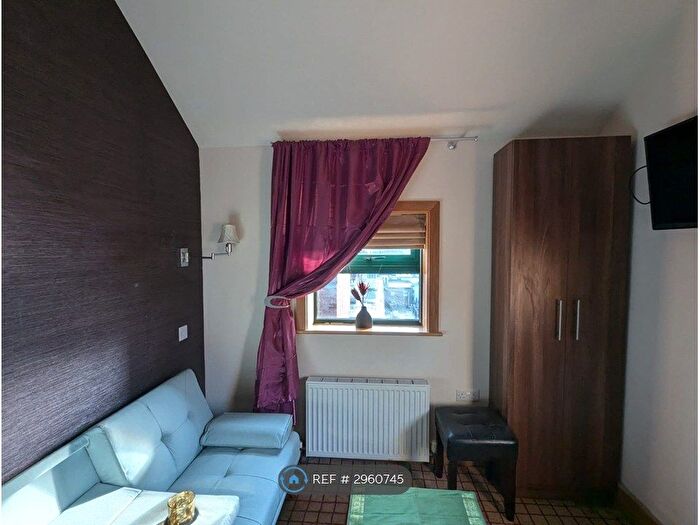 1 Bedroom Flat To Rent In Jesmond, Newcastle Upon Tyne, NE2