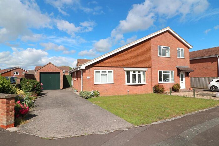 2 Bedroom Semi-Detached Bungalow For Sale In Rosedale Gardens, Broadmead, Trowbridge, BA14