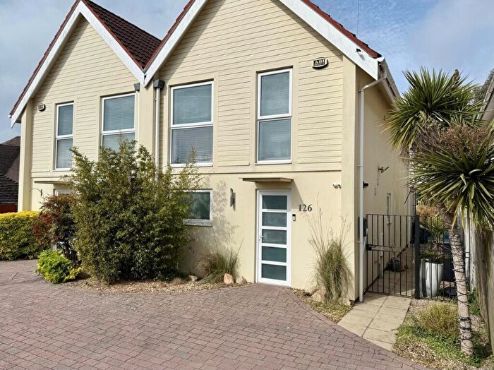3 Bedroom Semi Detached House For Sale In Whitecliff, Poole, BH14