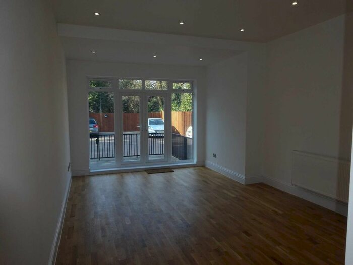 2 Bedroom Flat To Rent In Highland Road, Bromley, BR1