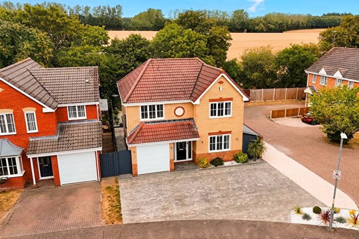 4 Bedroom Detached House For Sale In Waller Close, Norwich, NR7