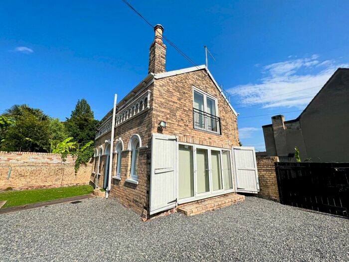 2 Bedroom Ground Maisonette To Rent In Pearson Park, Hull, HU5