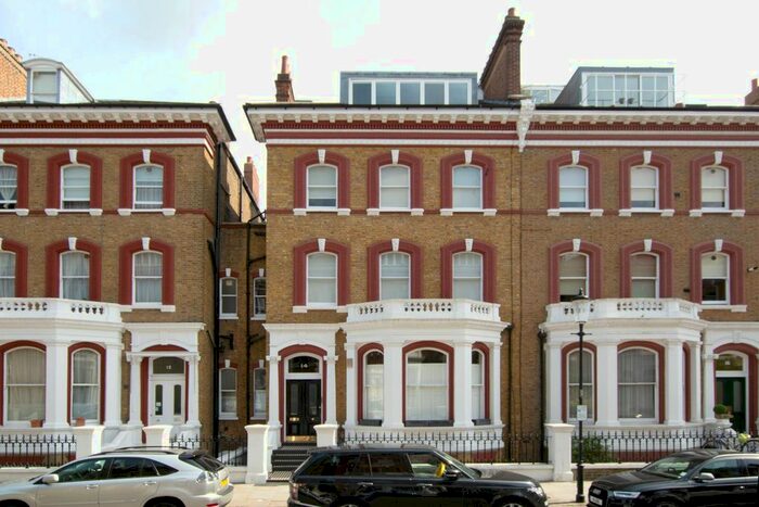 2 Bedroom Flat To Rent In Roland Gardens, South Kensington, London, SW7