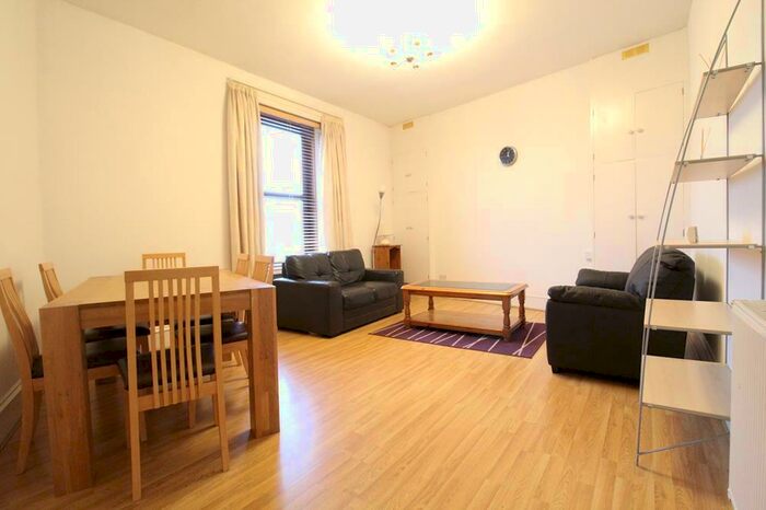 2 Bedroom Flat To Rent In Powis Place, First Floor Right, AB25