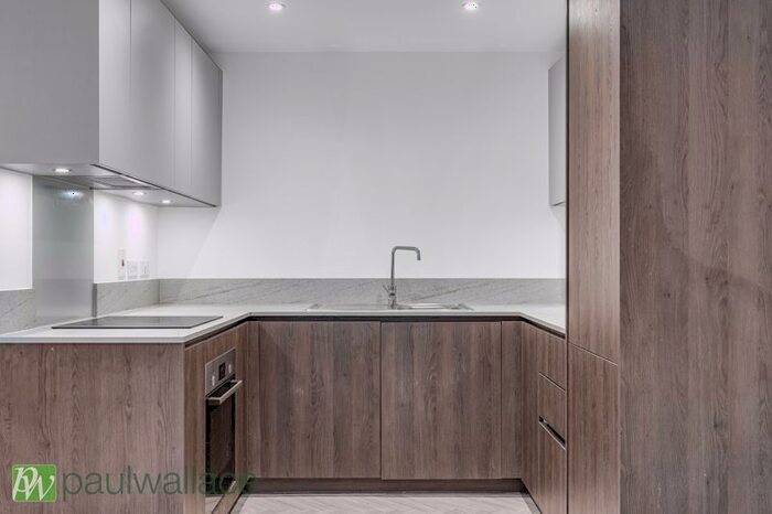2 Bedroom Flat For Sale In Florence Court, Park Lane, Knebworth, SG3