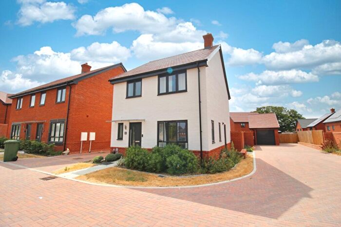 3 Bedroom Detached House For Sale In Harrier Crescent, Botley, SO32