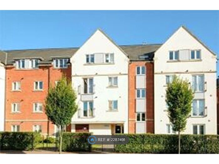 1 Bedroom Flat To Rent In Academy Place, Isleworth, TW7