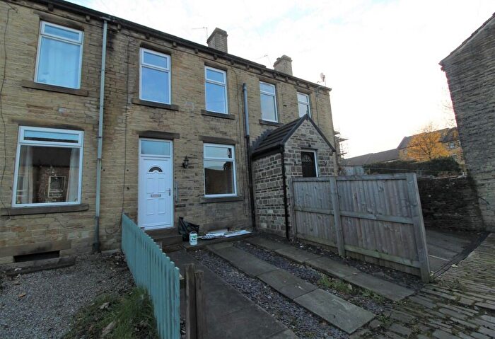 2 Bedroom Terraced House To Rent In Industrial Terrace, Huddersfield, West Yorkshire, HD5